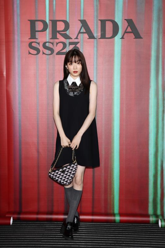2 đại sứ ngoại tình với nhau, Prada chắc “sống khỏe” nhờ phí bồi thường hợp đồng- Ảnh 11.