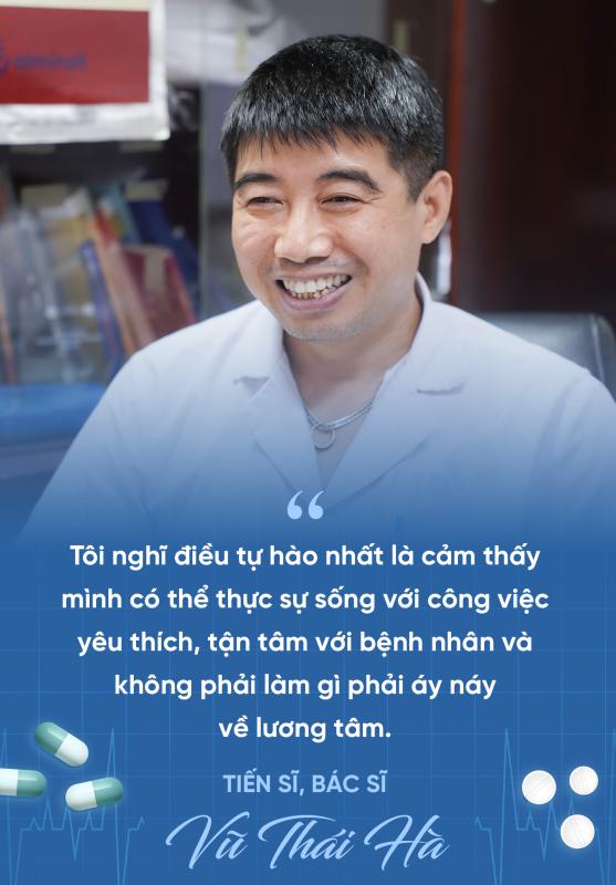 Tiến sĩ kể "sướng" chuyện học nội trú, tiết lộ: "Ít bác sĩ sống với nghề mà không xoay sở, nhưng bệnh nhân không có tiền tôi vẫn chữa với phí 200.000 đồng/tháng"- Ảnh 8.