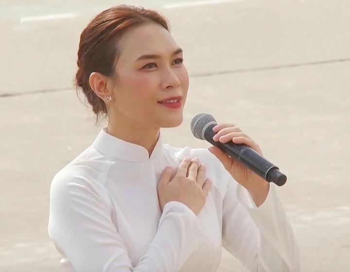 Người đứng sau ca khúc đạt 14 triệu view được Mỹ Tâm thể hiện ở đại lễ 2/9- Ảnh 1.