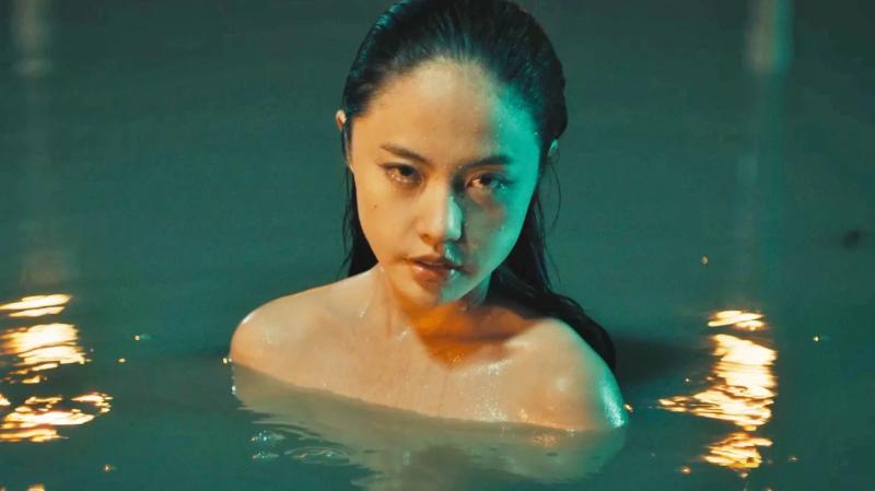 Chưa thấy ai càng ác càng đẹp gấp bội như mỹ nhân Việt này: Nhan sắc ma mị tràn màn hình, xứng đáng nhận 1000 like- Ảnh 6.