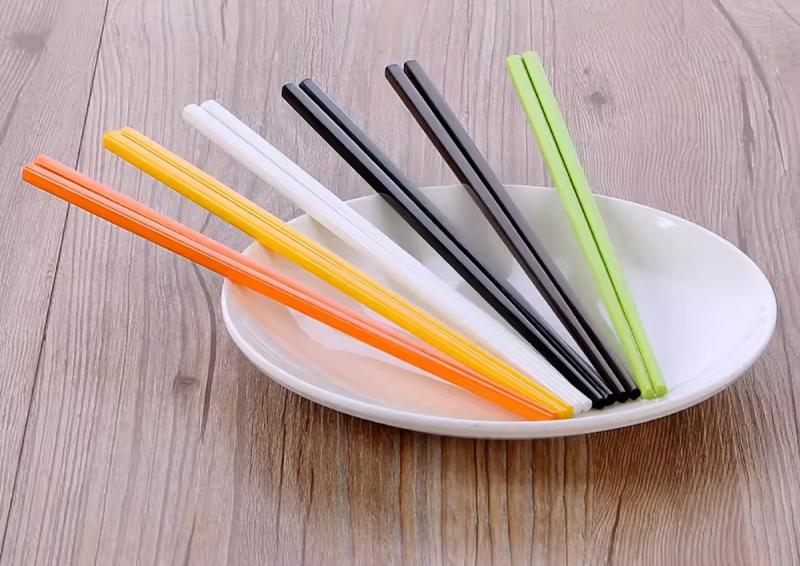 Thấy đũa có 4 dấu hiệu này, hãy thay ngay để tránh rước bệnh vào người- Ảnh 3.