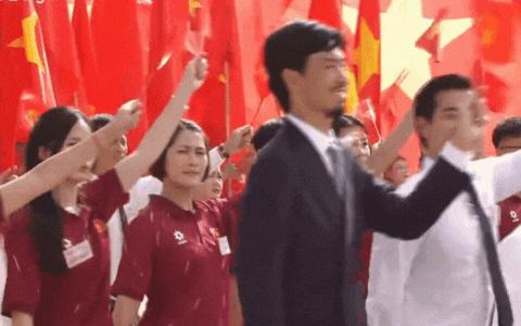 Đen Vâu và Hoa hậu cao nhất Vbiz chung khung hình, nhìn kỹ phát hiện 1 chi tiết gây bất ngờ- Ảnh 2.