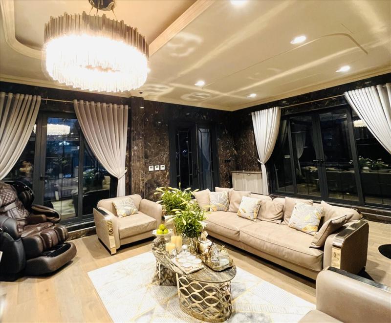 Nữ diễn viên giàu nhất miền Bắc: Sở hữu biệt thự 600m2, kim cương chất đầy nhà, sắm 100 bộ đồ chỉ để đóng 1 phim- Ảnh 5.