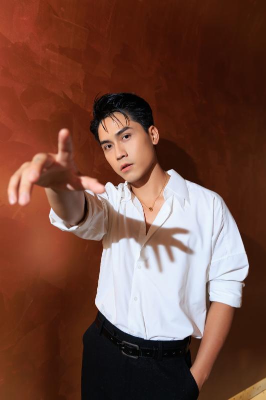 Phản diện điển trai nhất Tử Chiến Trên Không: Quyết không dùng đóng thế, từng vướng tin yêu đồng giới- Ảnh 10.