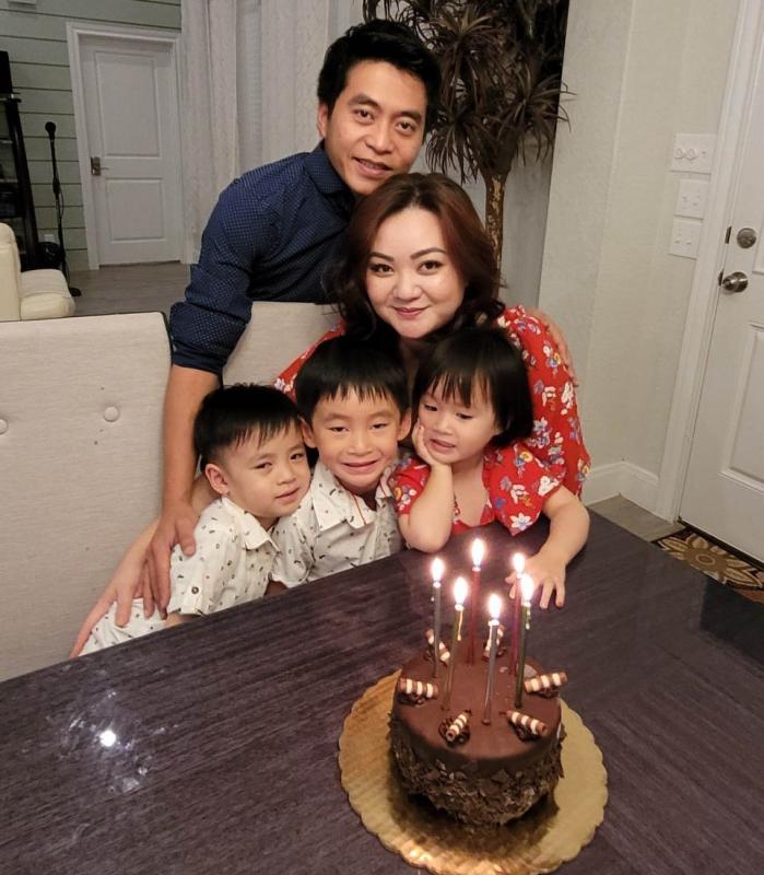 "Thần đồng âm nhạc" Xuân Mai xuất hiện sau 3 năm biến mất bí ẩn, 30 tuổi nuôi 3 con ở Mỹ, giữ kín chồng- Ảnh 3.