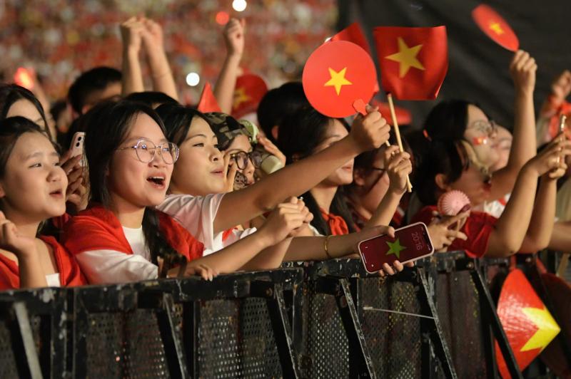 Nhạc cách mạng không còn giới hạn- Ảnh 10.