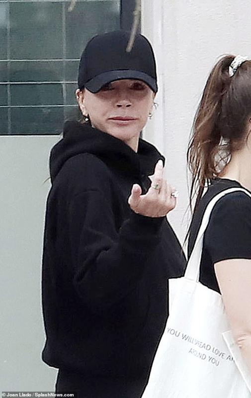 "Tiểu mỹ nhân" Harper Beckham bị paparazzi "dìm" thê thảm!- Ảnh 10.