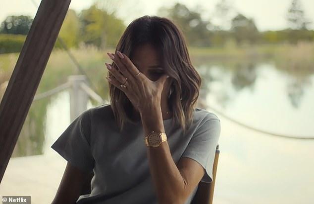 Harper sốc khi mẹ bị chê 
