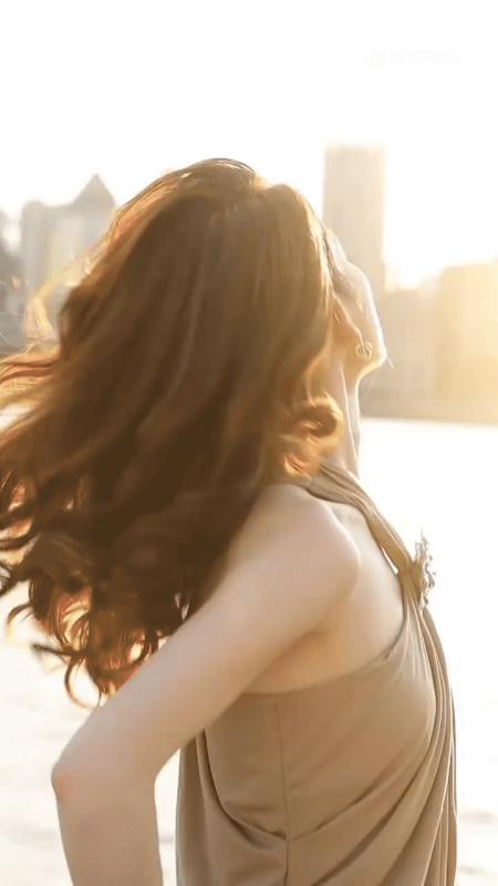 Xuất hiện mỹ nữ là minh tinh của giới hot girl mạng, Lưu Diệc Phi lẫn Baifern bị gọi tên- Ảnh 10.