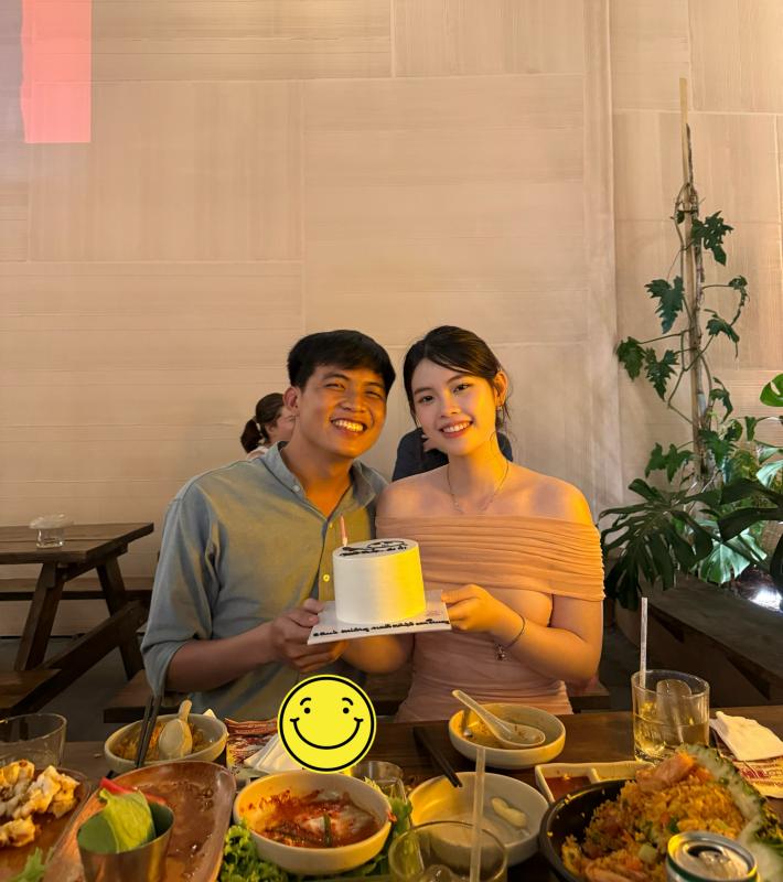 “Phấn đấu mỗi nhà có 1 bác sĩ”: Chàng trai lần đầu ra mắt, chưa kịp rót nước đã xin... xem đơn thuốc!- Ảnh 2.