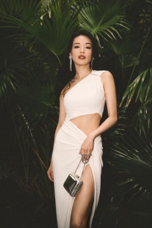 Ngắm nữ thần 18+ mà tưởng bị bỏ bùa mê: Đẹp tới tạo hoá còn ghen tị, nhìn body không ai đoán nổi tuổi thật- Ảnh 7.