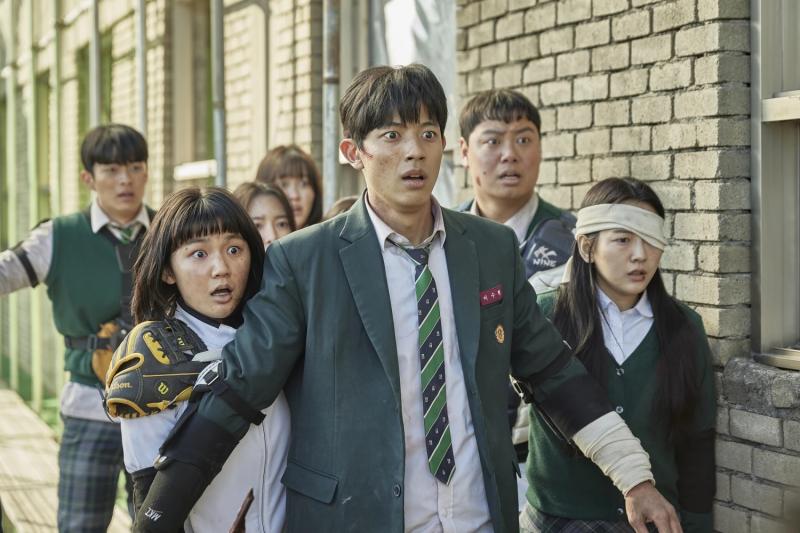 Nhìn lại phim Hàn Quốc năm 2022: 10 bộ drama khiến khán giả phát cuồng, nhiều siêu phẩm còn biến dàn diễn viên kém tiếng một bước thành sao- Ảnh 1.