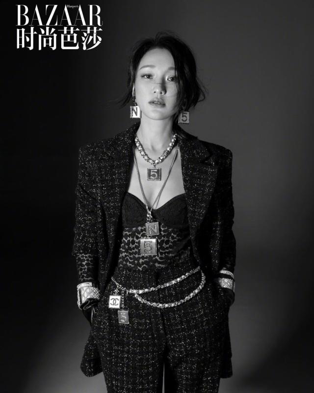 Đại mỹ nhân bị bỏ quên ở show Chanel, nghe tuổi mà giật mình- Ảnh 14.