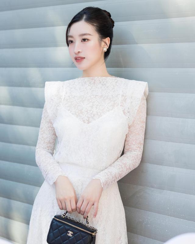 Phong cách thời trang mỗi người một vẻ của 4 nàng dâu hào môn nổi tiếng nhất- Ảnh 21.