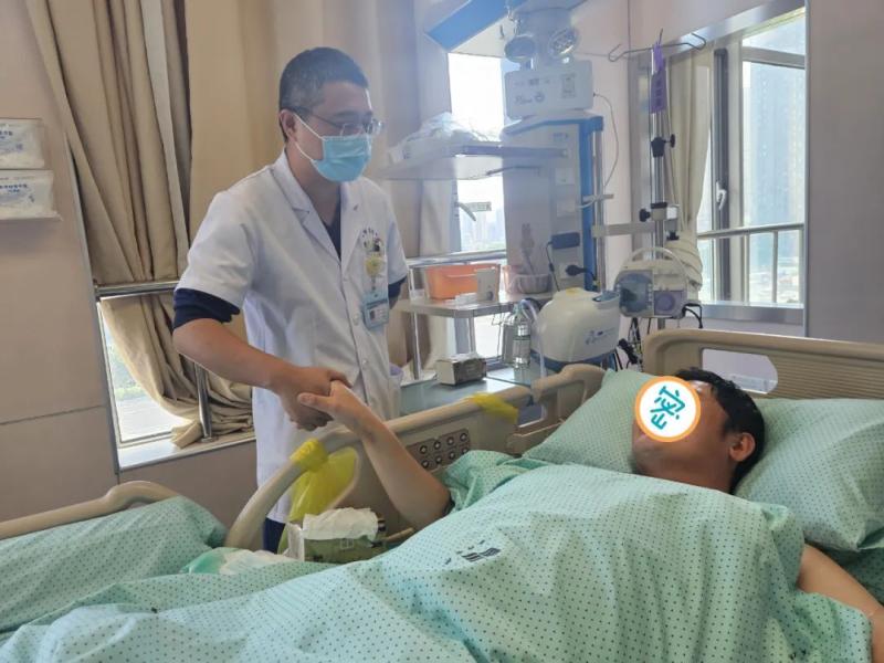 Thận tổn thương nghiêm trọng, phải nhập viện cấp cứu sau khi ăn cam kiểu này- Ảnh 1.