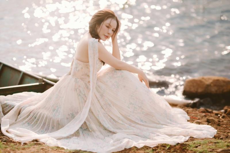 Nữ đại gia showbiz sở hữu biệt thự trăm tỷ dát vàng ở TP.HCM, 43 tuổi có người yêu mới- Ảnh 8.