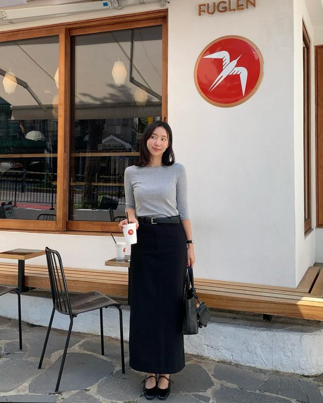 Chăm diện 4 item ôm dáng này, bạn sẽ được khen sành điệu hơn nhiều so với khi mặc đồ rộng- Ảnh 4.