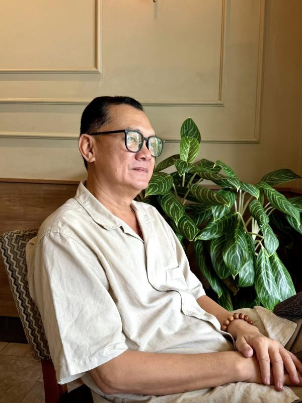 Là công tử gia tộc lừng lẫy miền Nam nhưng liên tiếp gặp biến cố, nam NSƯT U60 không vợ không con- Ảnh 2.
