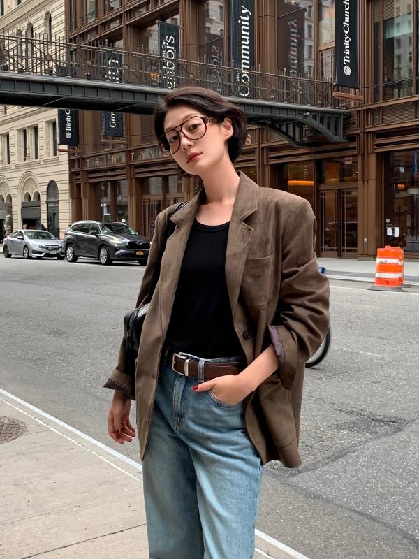 4 mẫu áo blazer đi đâu cũng gặp trong mùa đông này- Ảnh 4.