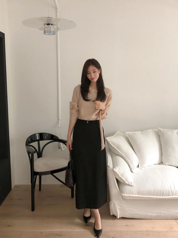 10 set đồ tối giản giúp chị em chạm đỉnh cao của sự sang trọng, thanh lịch- Ảnh 6.