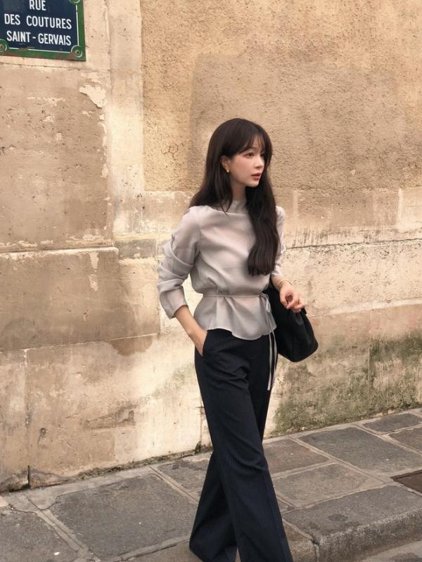 Quần đen rất dễ mặc, nhưng chị em phải mix cùng 4 kiểu áo sau đây thì mới sành điệu tuyệt đối- Ảnh 9.
