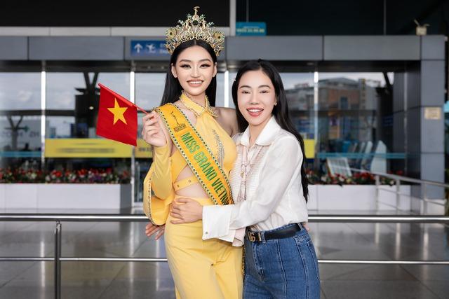 Hoa hậu Yến Nhi lần đầu lộ diện sau livestream nói xấu Sen Vàng- Ảnh 4.