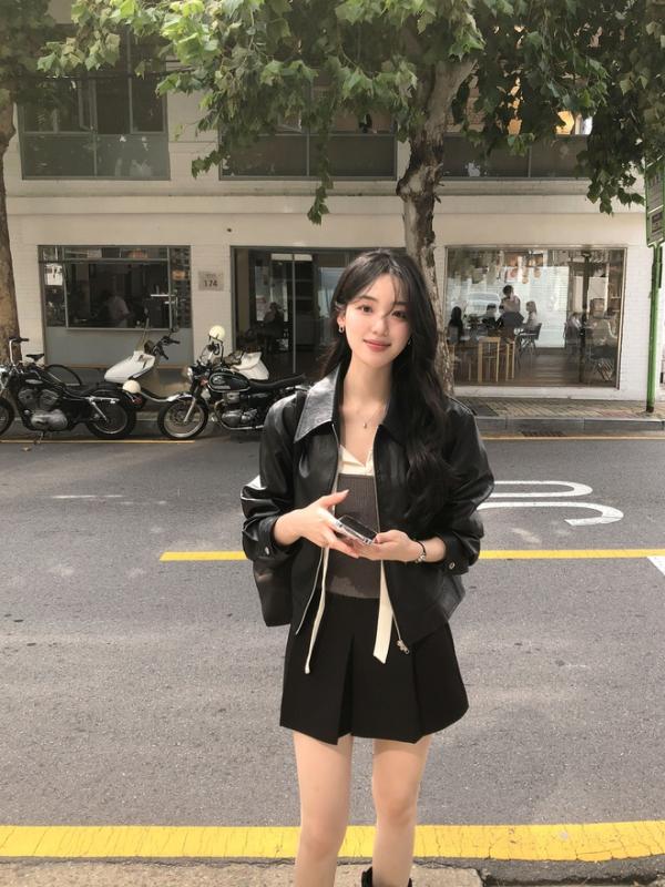 Cứ mặc 4 mẫu áo khoác này là trẻ ra 5 tuổi- Ảnh 2.