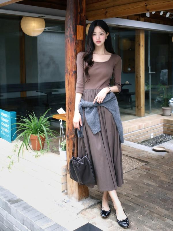 10 set váy đẹp mê mẩn cho mùa se lạnh- Ảnh 2.