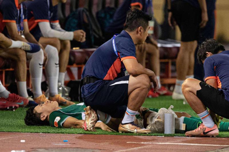 Bùi Tiến Dũng chấn thương nặng- Ảnh 1.