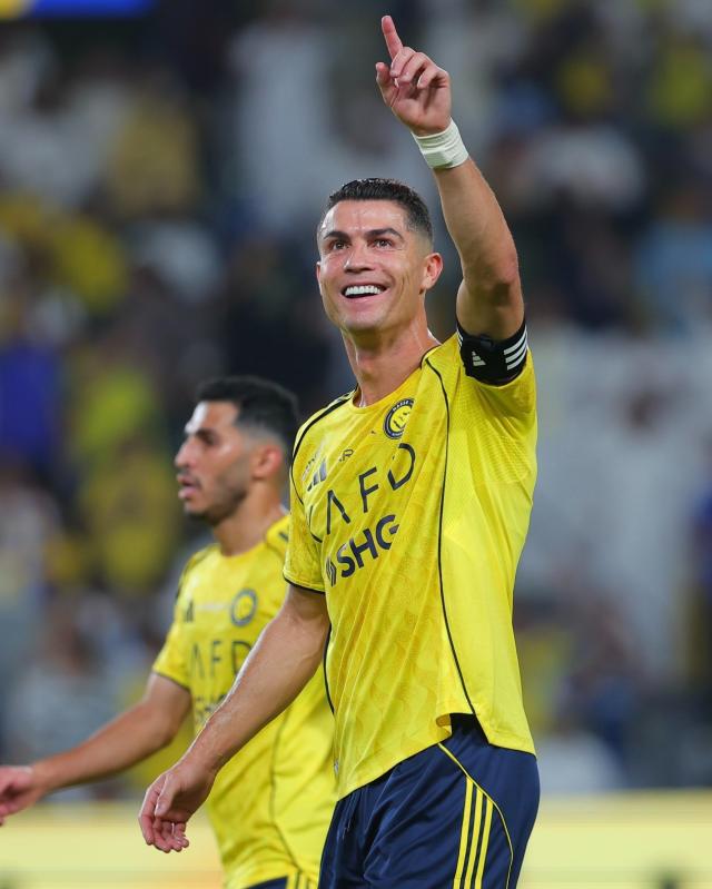 Ronaldo 40 tuổi và bàn thắng thứ 950- Ảnh 3.