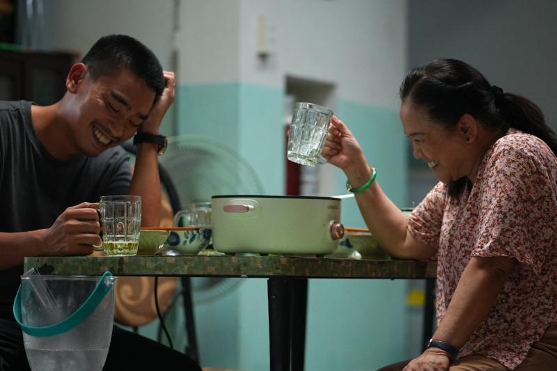 Ra mà coi phim Việt 