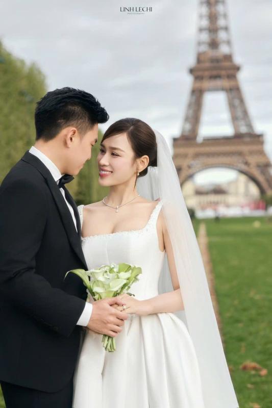 Trọn ảnh cưới ở Châu Âu của Đỗ Hà: Thiếu gia Viết Vương lại thế nữa rồi!- Ảnh 1.