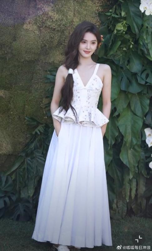 Hot girl Taobao một thời nỗ lực lấn sân mảng thời trang, nay thành đại sứ thương hiệu xa xỉ- Ảnh 25.