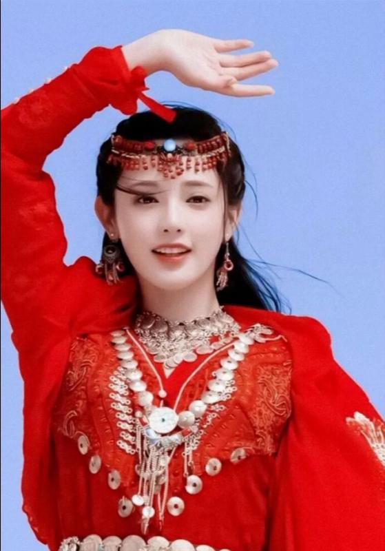 Vòng eo như "không có ruột" của mỹ nhân cổ trang đẹp nhất Trung Quốc- Ảnh 6.