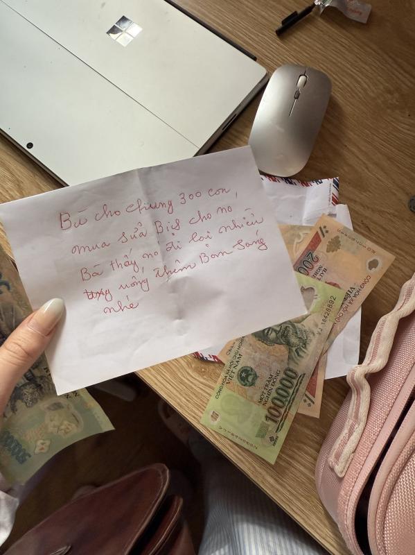 “Phấn đấu mỗi nhà có 1 bác sĩ”: Chàng trai lần đầu ra mắt, chưa kịp rót nước đã xin... xem đơn thuốc!- Ảnh 3.
