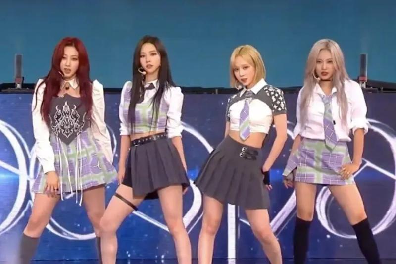 Kpop đối mặt nhiều vấn đề sau màn trình diễn của aespa trên truyền hình Mỹ- Ảnh 1.