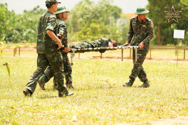 Hòa Minzy chấn thương nặng, phải nằm cáng sau màn đối đầu với Thiên Ân- Ảnh 3.