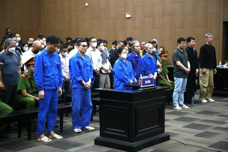 Quá khứ của nam ca sĩ dính líu vụ đánh bạc hơn 2.600 tỷ tại khách sạn Pullman: Cát-xê tính bằng vàng gây sốc- Ảnh 1.
