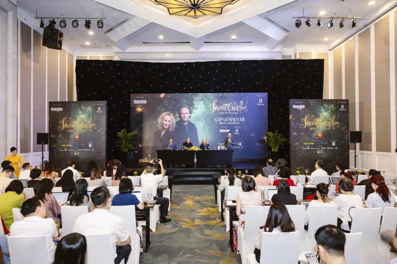 Ban nhạc 5 triệu bản mất đến 2 năm để tới Việt Nam làm show mở màn tour diễn- Ảnh 1.