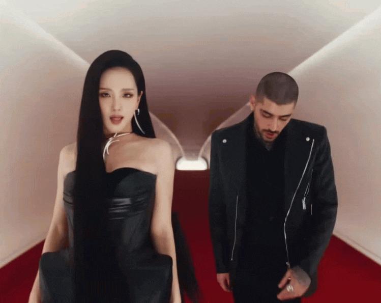 Toan tính của thành viên đẹp nhất BLACKPINK và mỹ nam đẹp nhất thế giới- Ảnh 2.