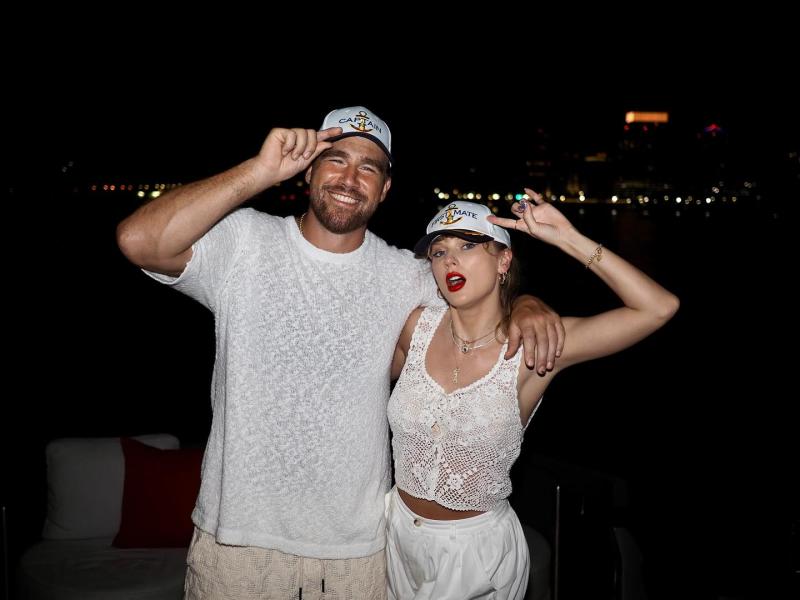 "Cây đũa thần" của vị hôn phu khiến Taylor Swift bị chê tơi tả- Ảnh 3.