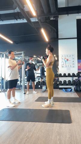 Tóc Tiên nâng tạ cật lực trong phòng gym, khoe eo thon dáng đẹp giữa tin đồn hôn nhân- Ảnh 4.