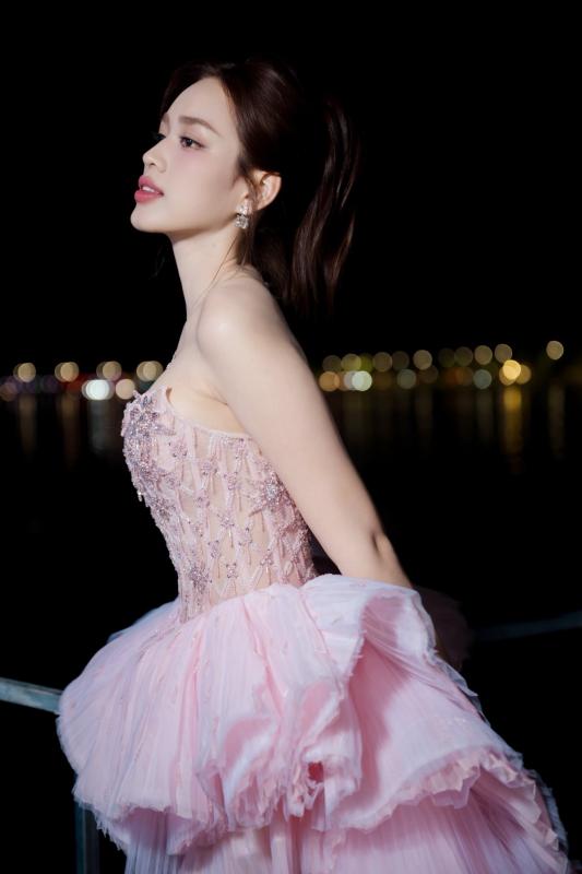 Hoa hậu Đỗ Thị Hà nhuận sắc khó tin: Ngày nào cũng uống 1 loại nước cân bằng nội tiết tố vừa giàu collagen vừa bổ khí huyết- Ảnh 5.
