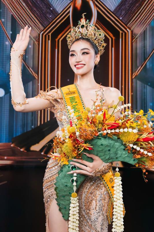 Hoa hậu Việt bị chỉ trích nhiều nhất thời điểm hiện tại- Ảnh 1.