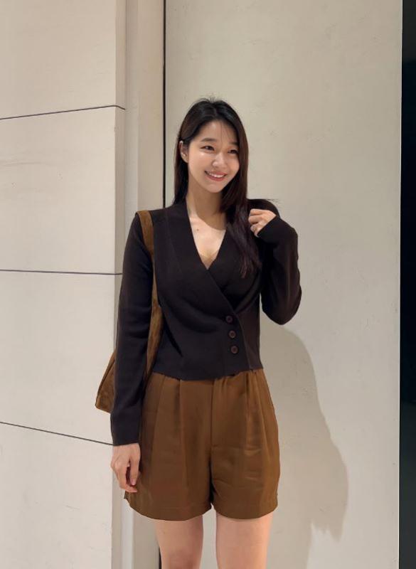 Hot mom U40 gây sốt vì thân hình “bốc lửa”, bí quyết là làm 1 điều rất thường xuyên- Ảnh 9.