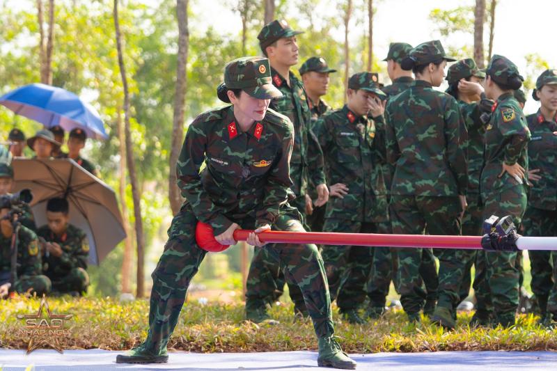 Tập 13 Sao Nhập Ngũ: 1 nhân vật rời chương trình, Hương Giang kinh ngạc khi thấy món đồ này- Ảnh 8.