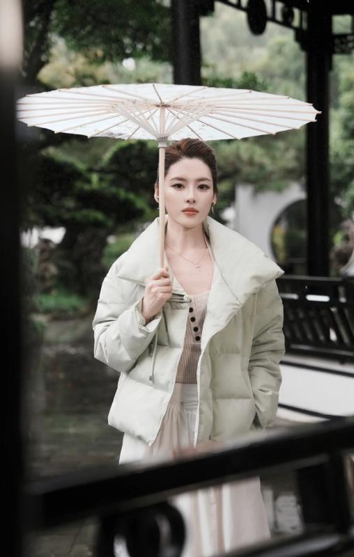 Xuất hiện mỹ nữ là minh tinh của giới hot girl mạng, Lưu Diệc Phi lẫn Baifern bị gọi tên- Ảnh 9.