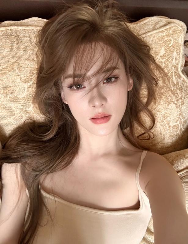 Xuất hiện mỹ nữ là minh tinh của giới hot girl mạng, Lưu Diệc Phi lẫn Baifern bị gọi tên- Ảnh 18.
