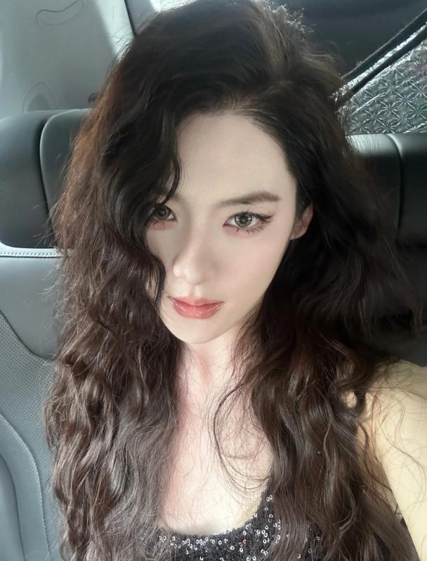 Xuất hiện mỹ nữ là minh tinh của giới hot girl mạng, Lưu Diệc Phi lẫn Baifern bị gọi tên- Ảnh 19.
