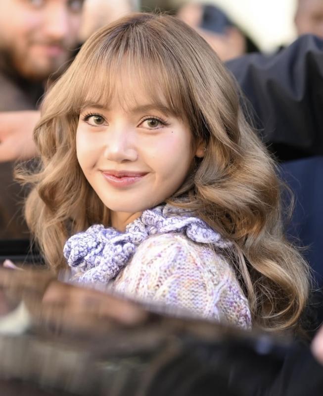 Lisa hôm nay là “búp bê sống”, cùng dàn sao khủng đổ bộ show Louis Vuitton- Ảnh 6.